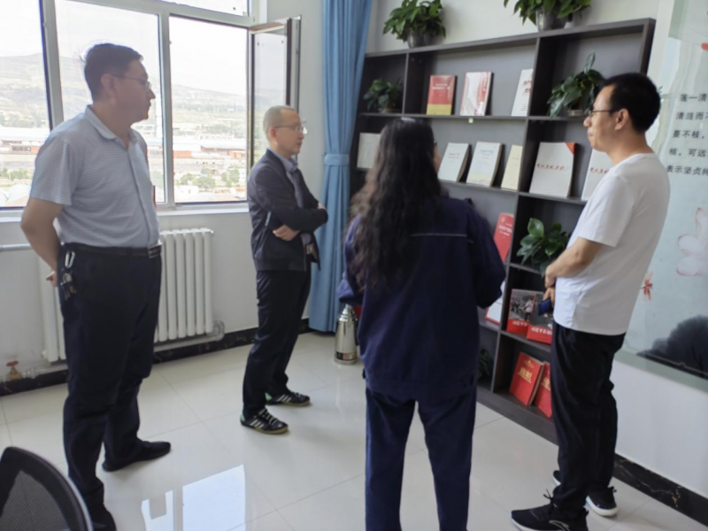 西宁市纪委对星空娱乐工投公司廉洁文化进企业示范点建设工作开展验收