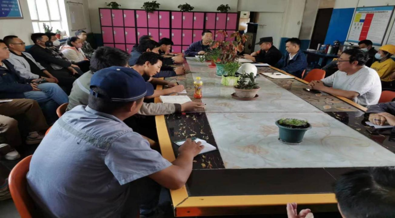 拧紧安全生产“开关” 携手共筑安全“防线”  --星空娱乐工投公司召开安全管理规范化专项整治工作会议