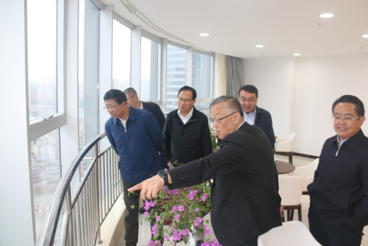 王黎明副省长莅临青海星空娱乐集团调研指导