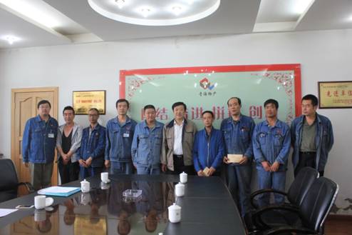 青海星空娱乐集团党委开展庆祝建党95周年，，，，，走访慰问